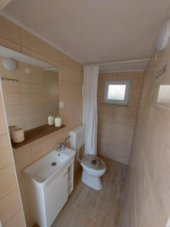 Holiday House Pag Zubovici Bagian luar foto
