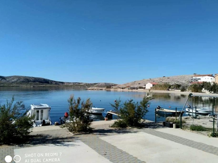 Holiday House Pag Zubovici Bagian luar foto