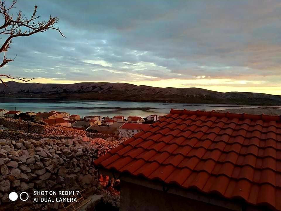 Holiday House Pag Zubovici Bagian luar foto
